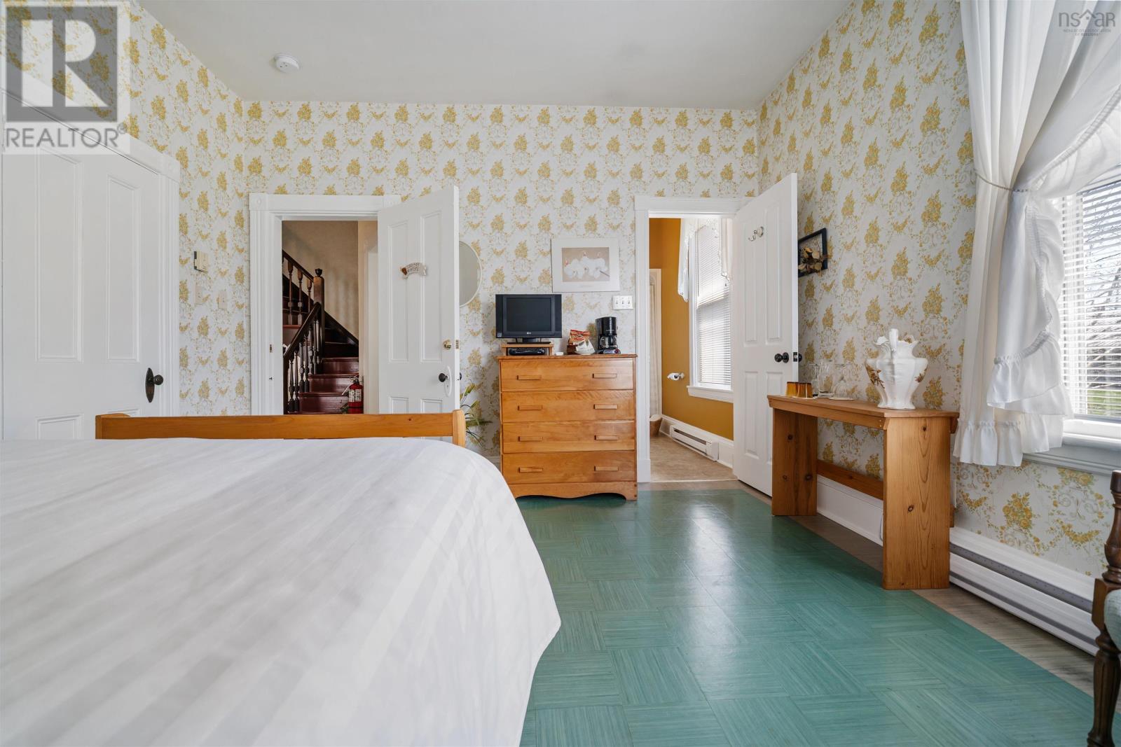 138 Main Street Property Photo 25