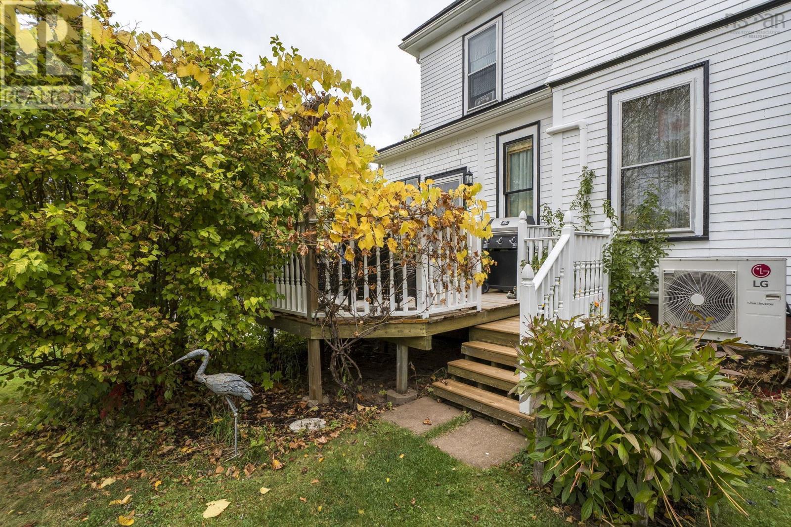 138 Main Street Property Photo 40