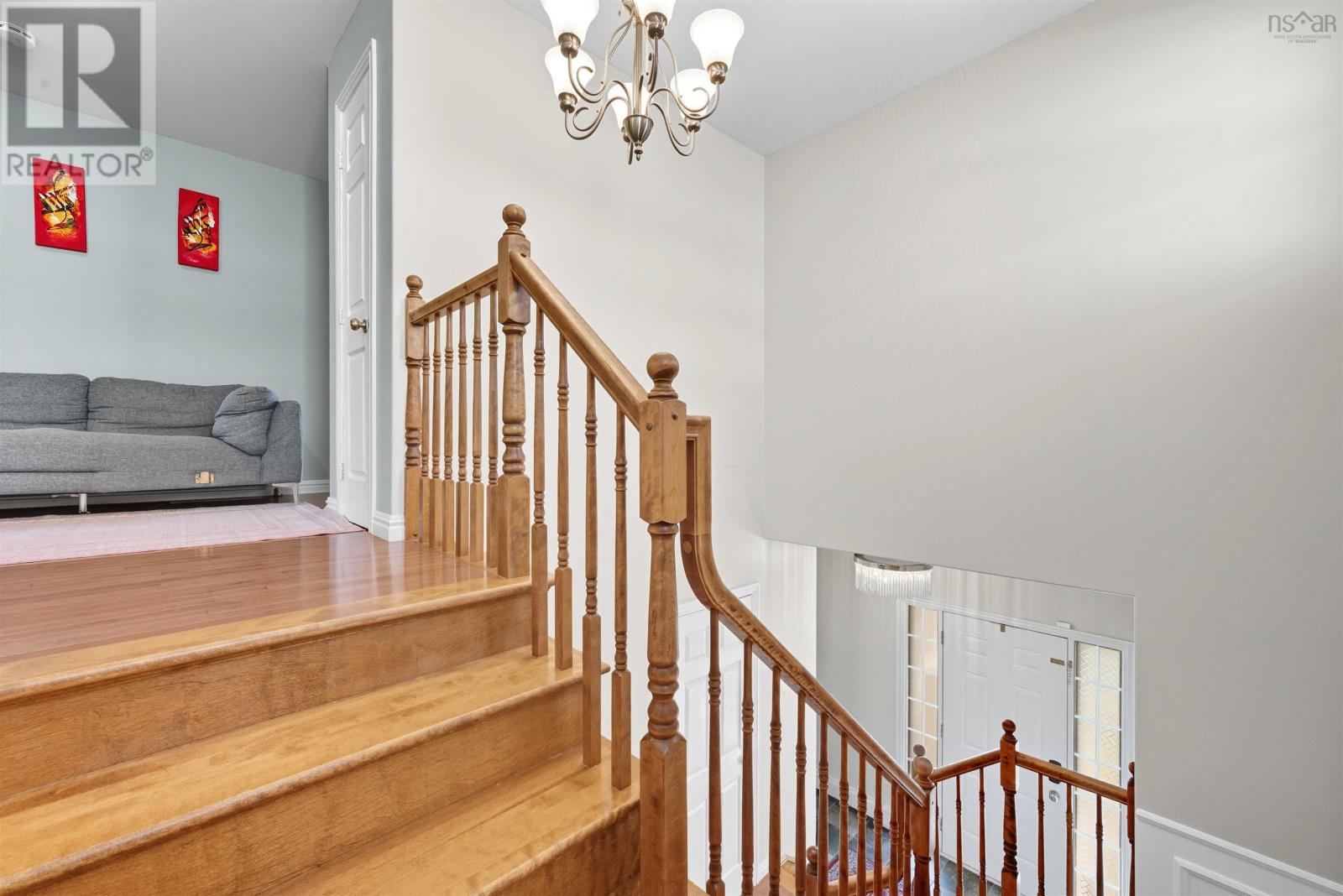 7 Fathom Court Property Photo 3