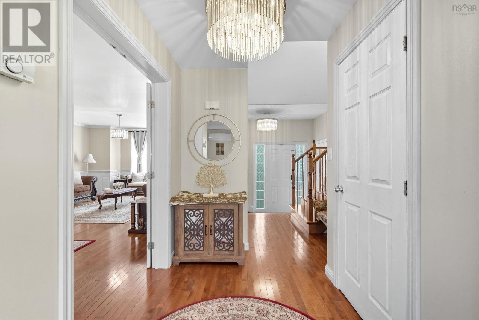 7 Fathom Court Property Photo 7