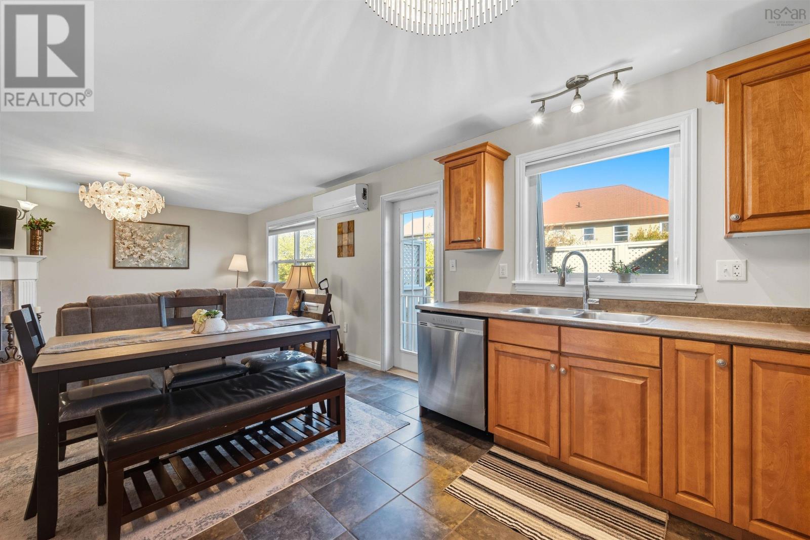 7 Fathom Court Property Photo 20