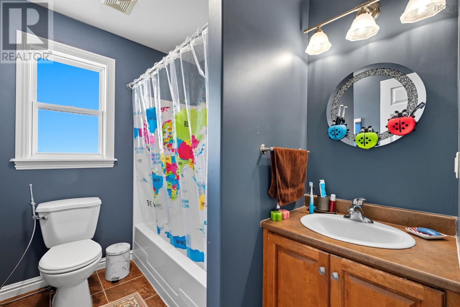 7 Fathom Court Property Photo 22