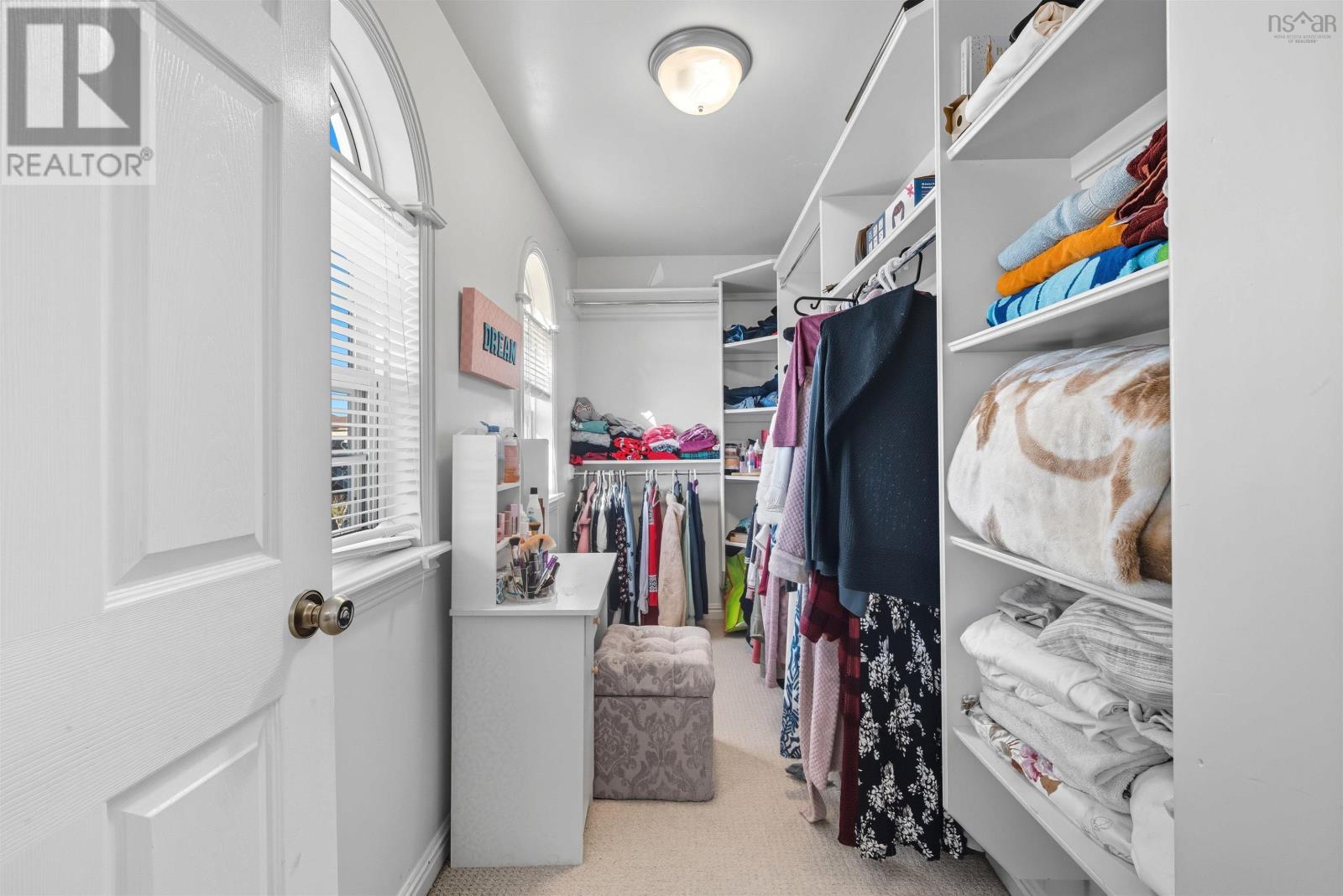 7 Fathom Court Property Photo 29