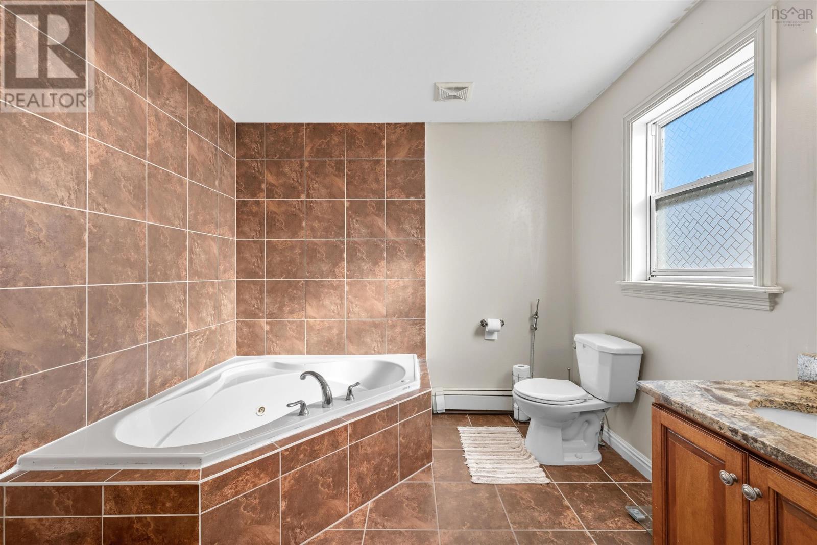 7 Fathom Court Property Photo 31