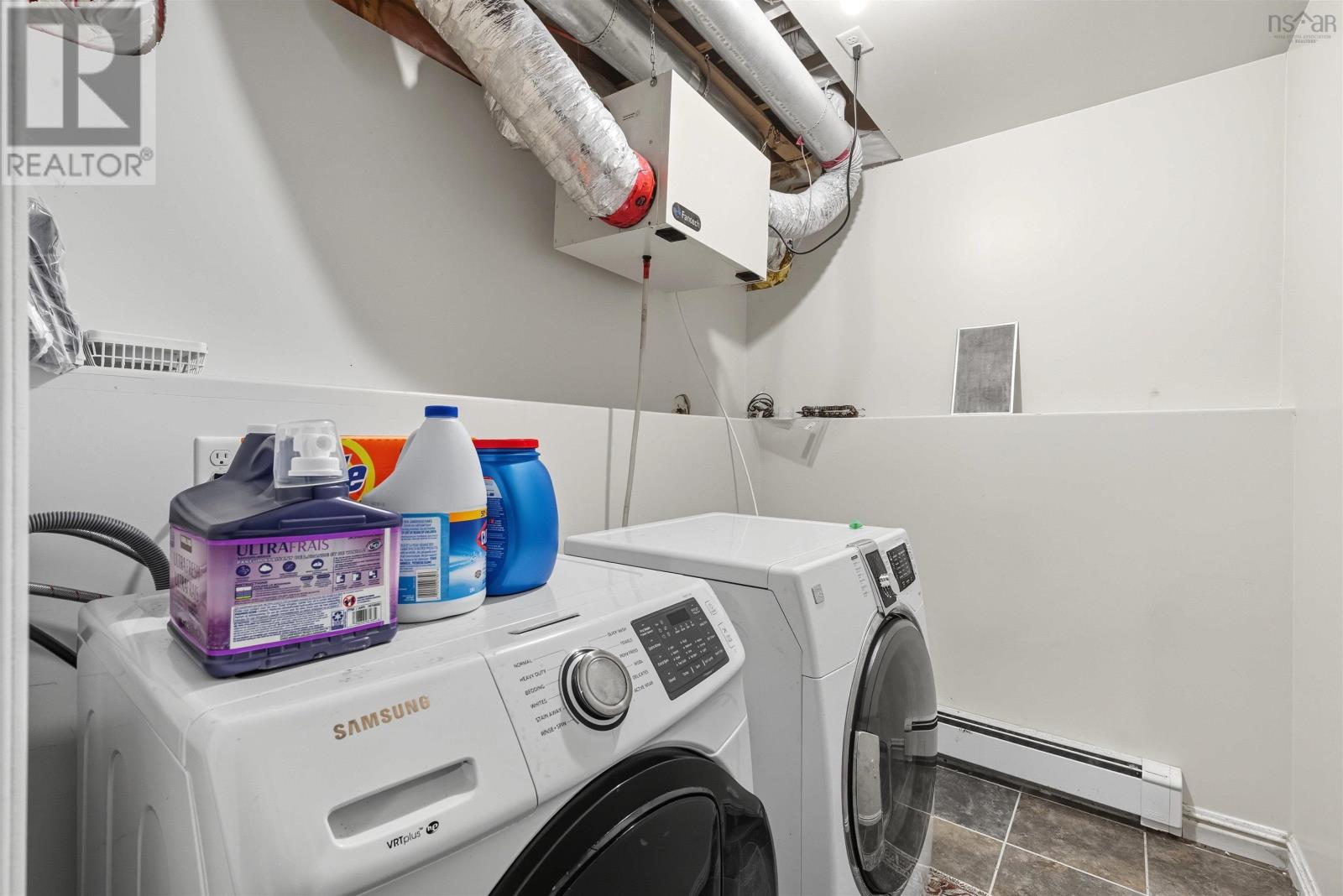 7 Fathom Court Property Photo 38