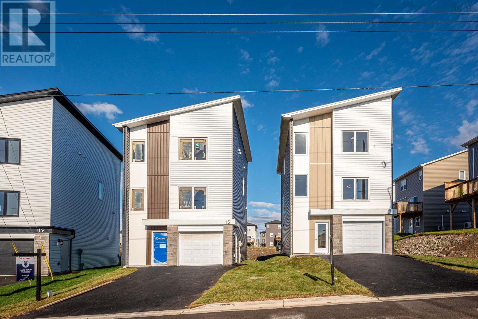 15 Rampart Court Property Photo 2