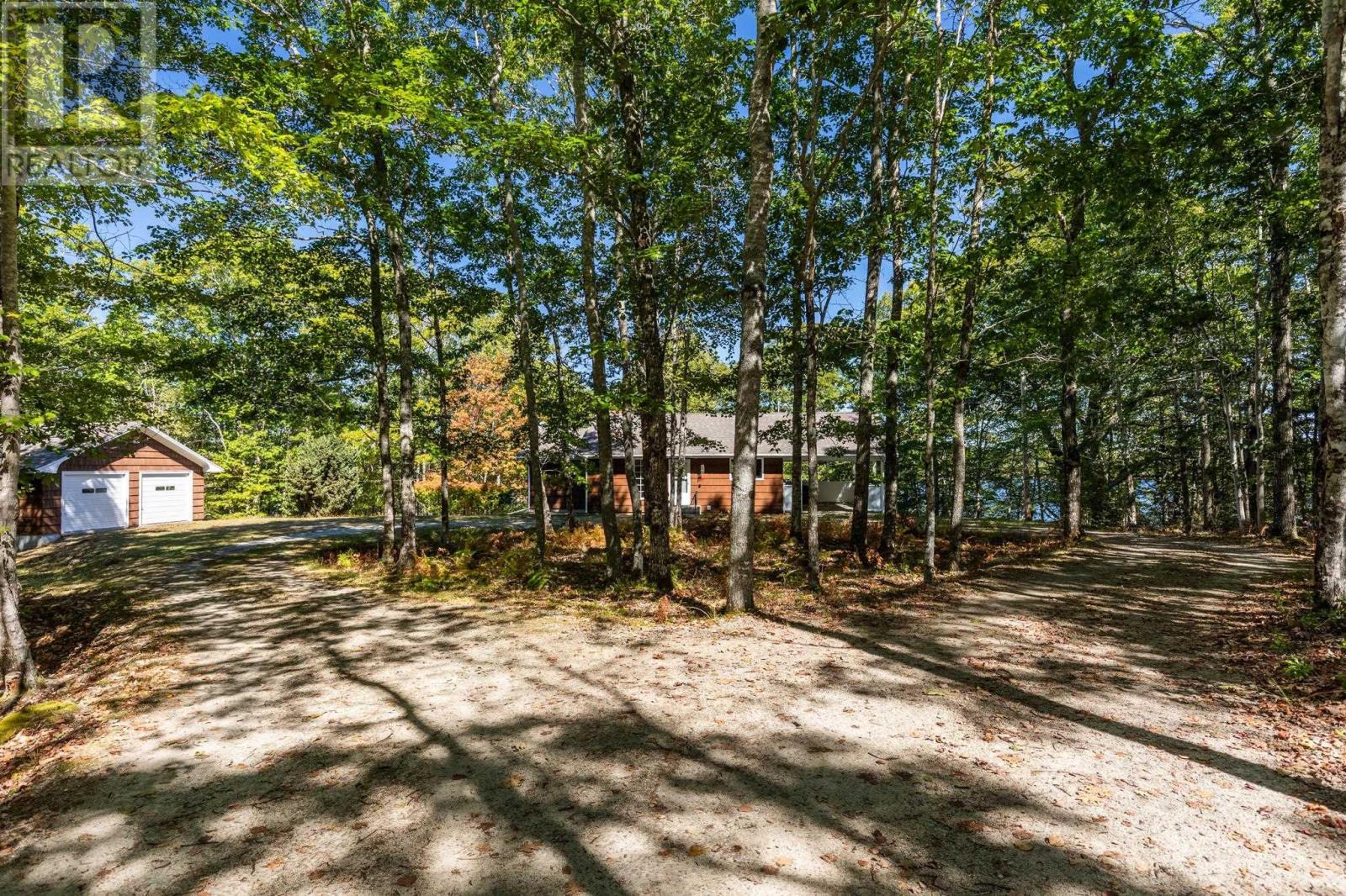 587 Highway 203 Property Photo 2