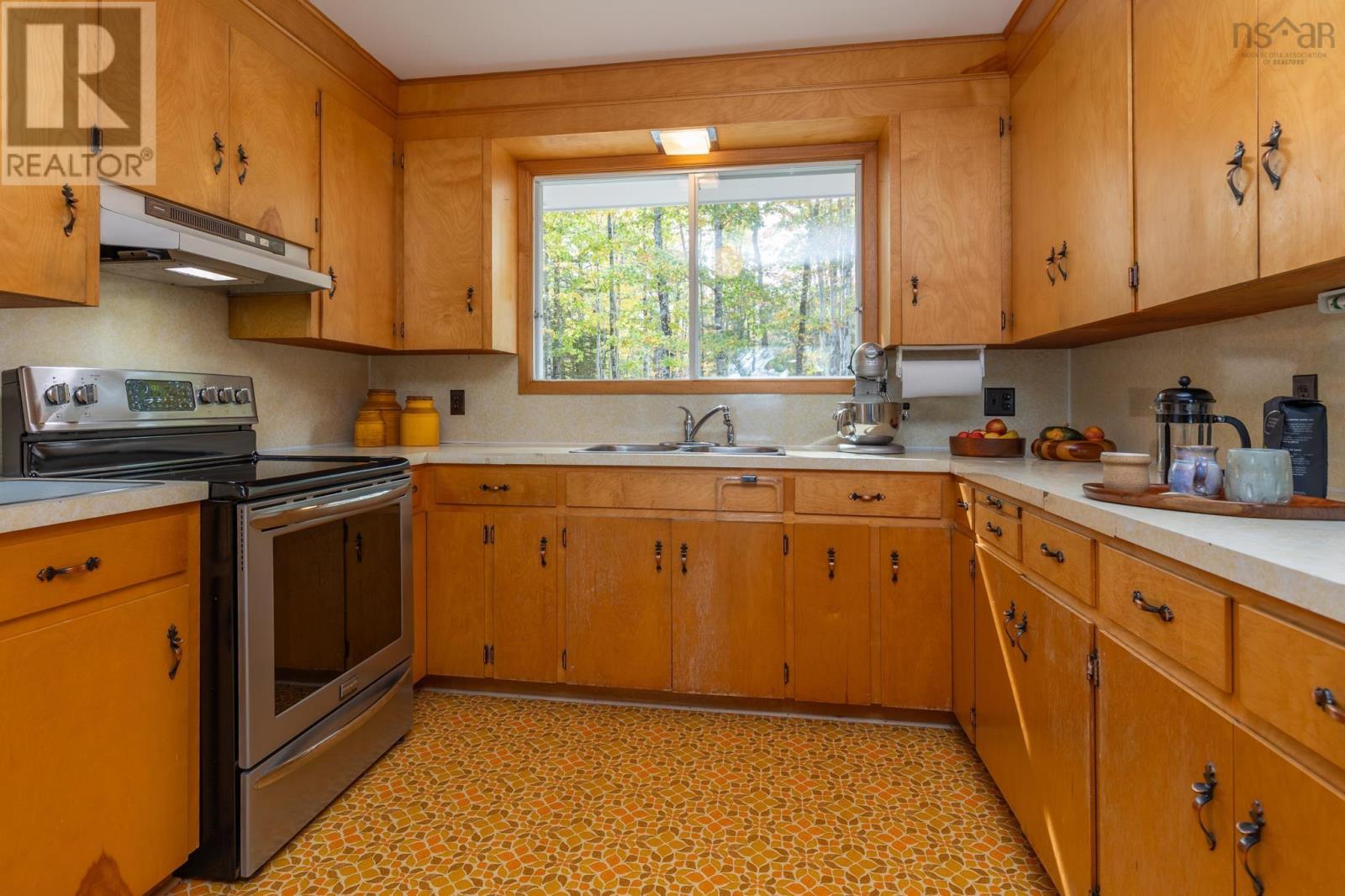 587 Highway 203 Property Photo 26