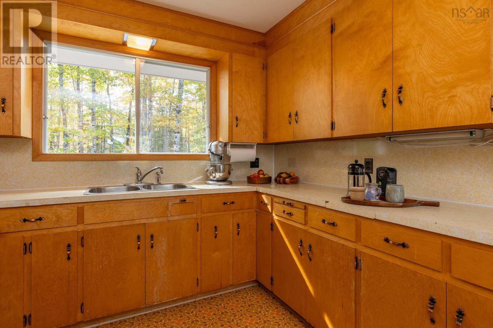 587 Highway 203 Property Photo 27