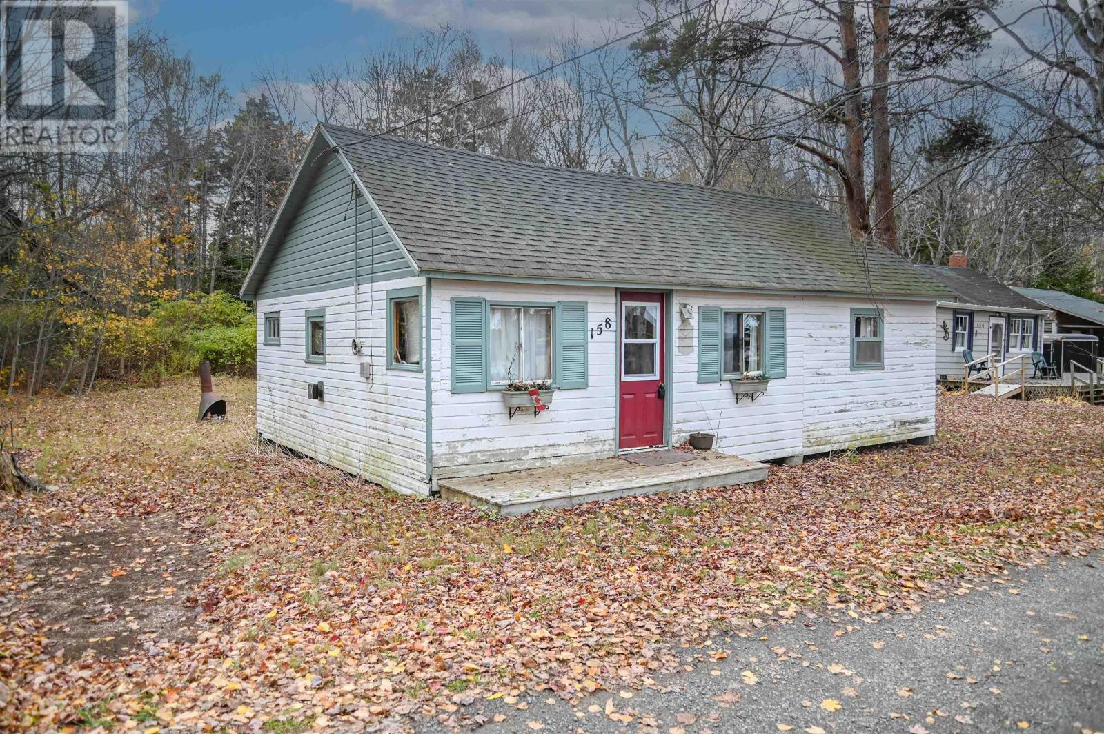 158 Plover Lane Property Photo 2