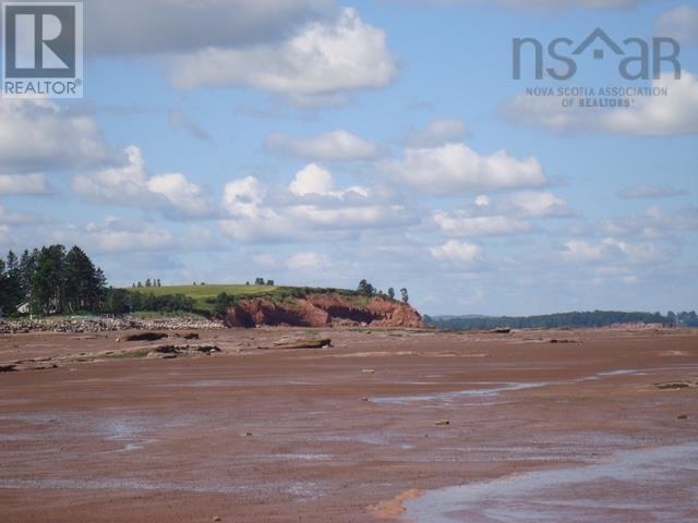 158 Plover Lane Property Photo 6