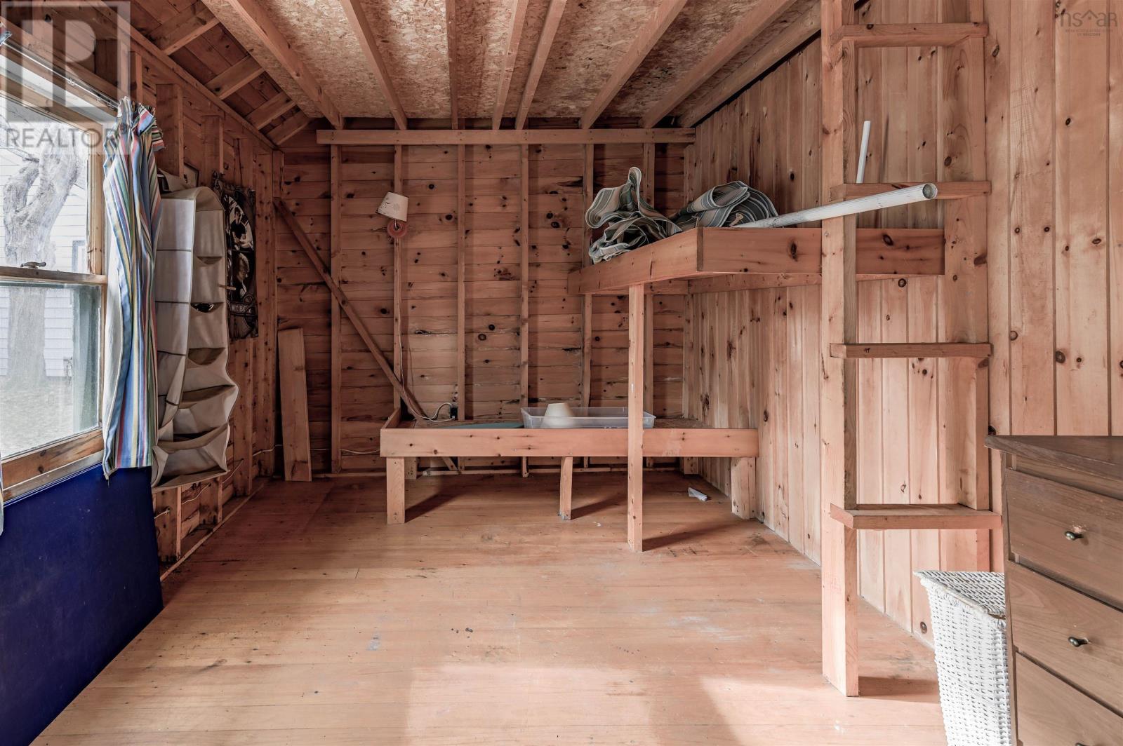 158 Plover Lane Property Photo 8