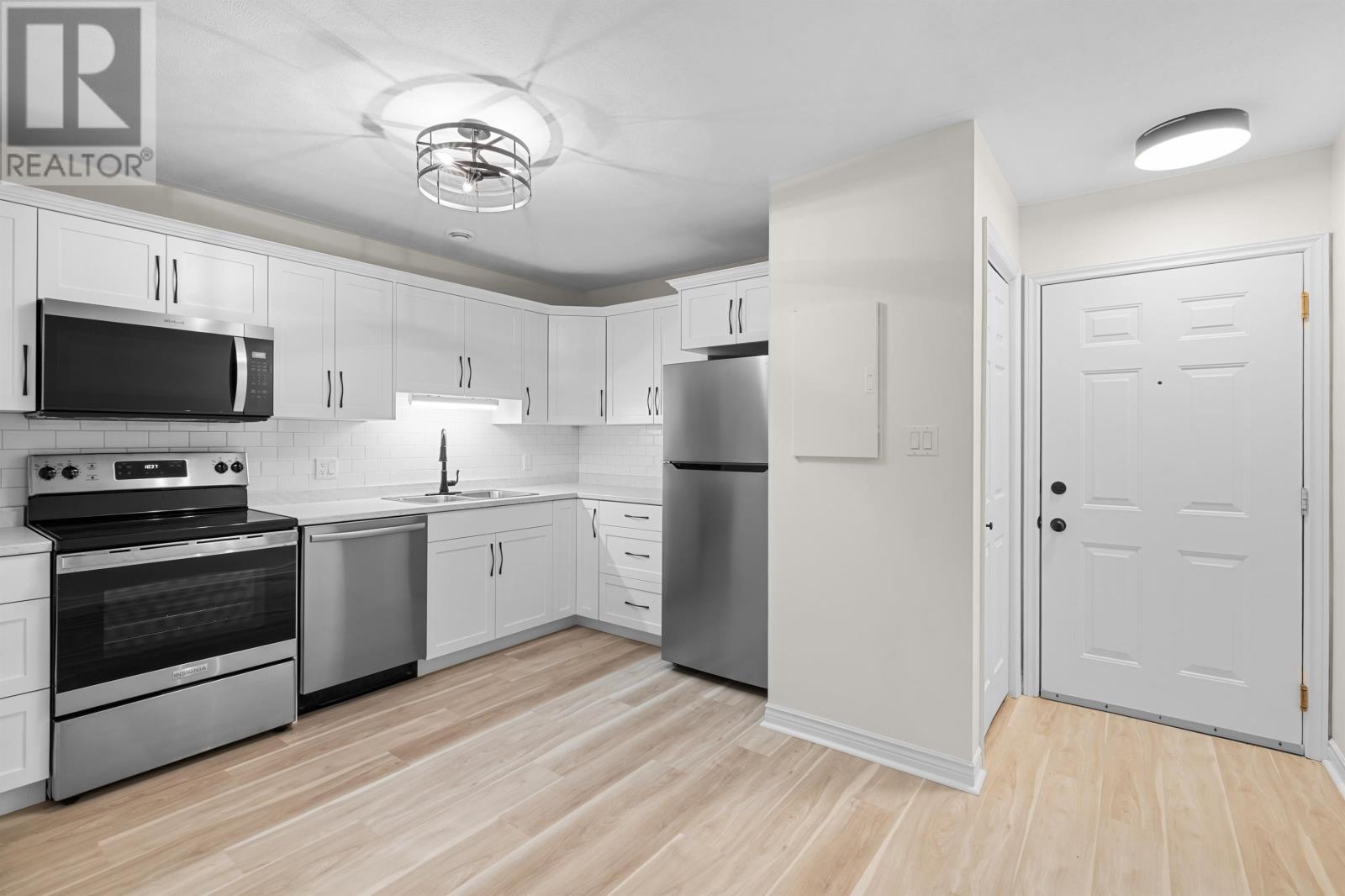 22 Waterview Heights #12 Property Photo 13