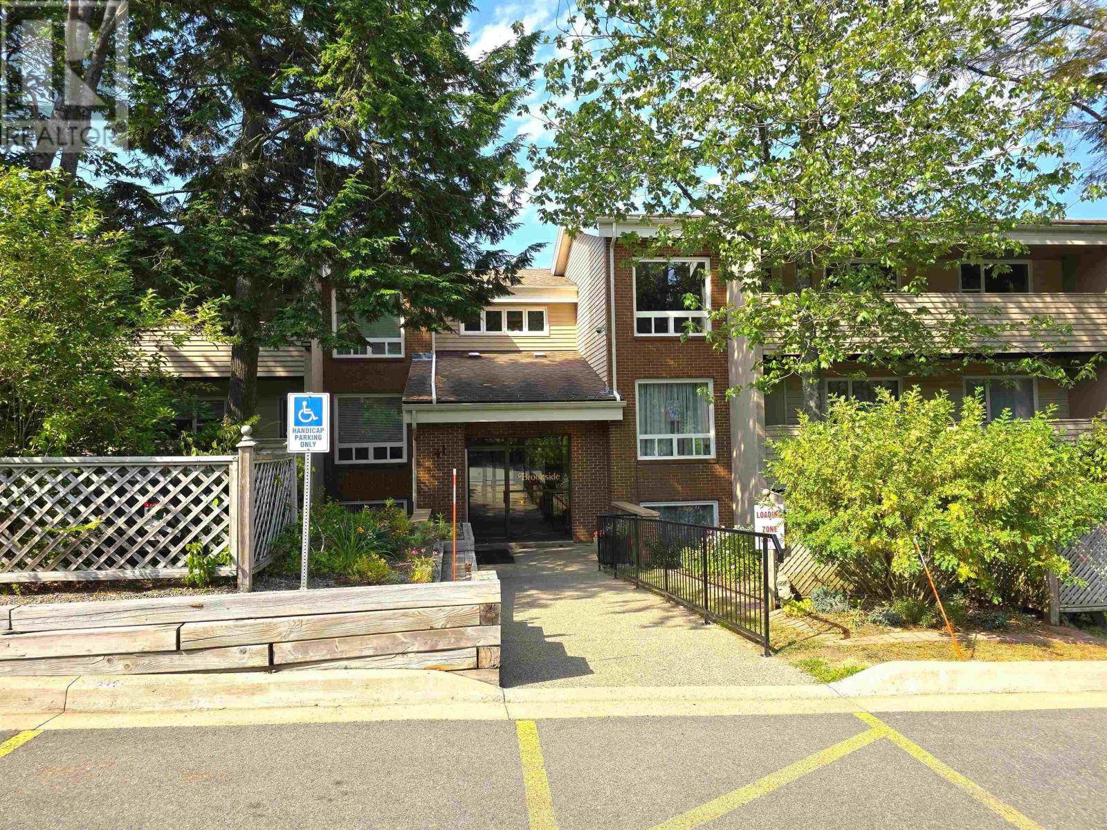 41 Moirs Mill Road #208 Property Photo 1