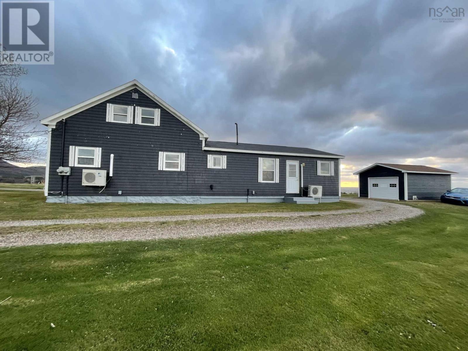 13763 Cabot Trail Property Photo 5