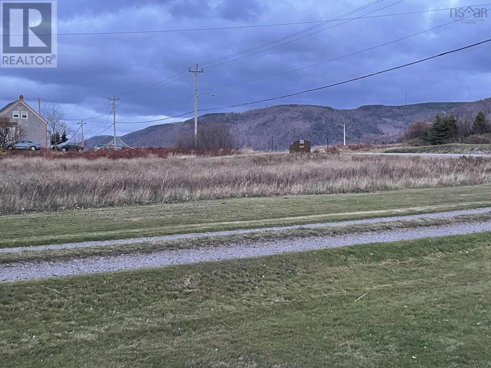 13763 Cabot Trail Property Photo 9