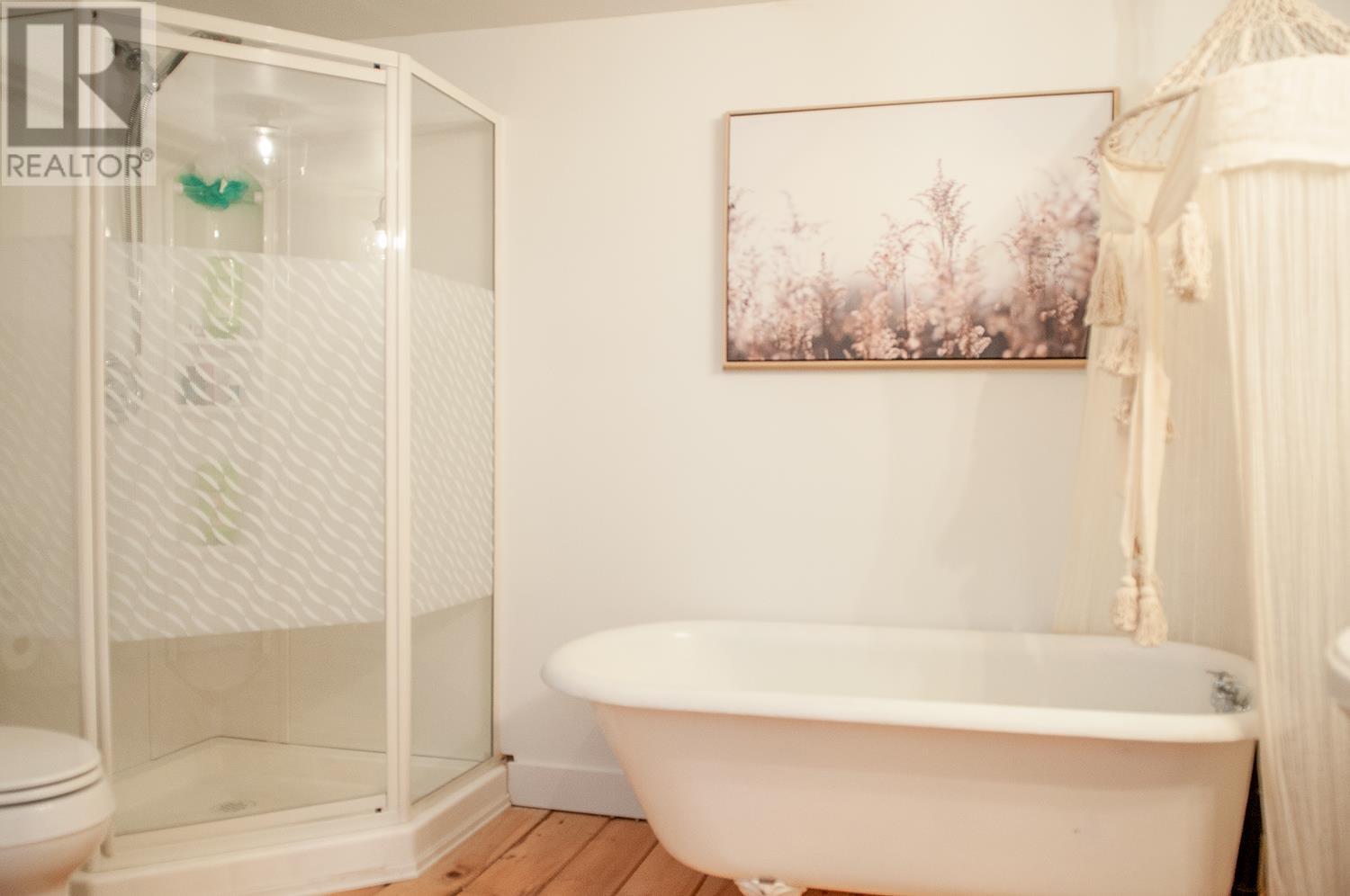22 Richmond Street Property Photo 40