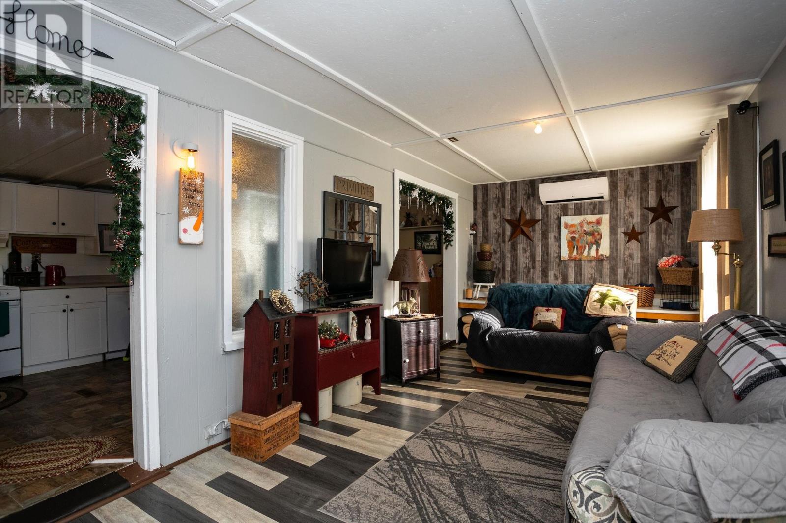 2412 Rte 2 Property Photo 4