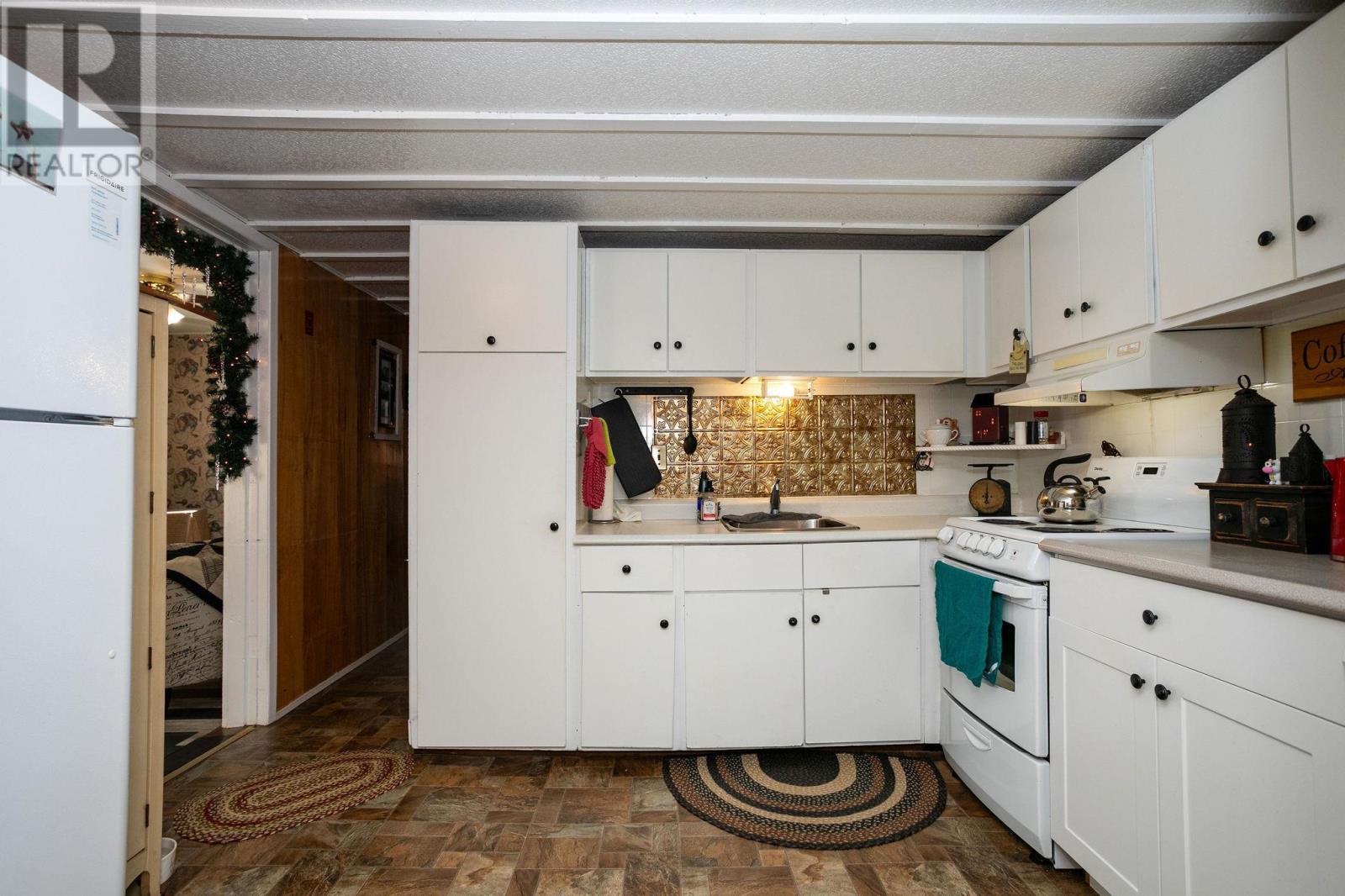 2412 Rte 2 Property Photo 6