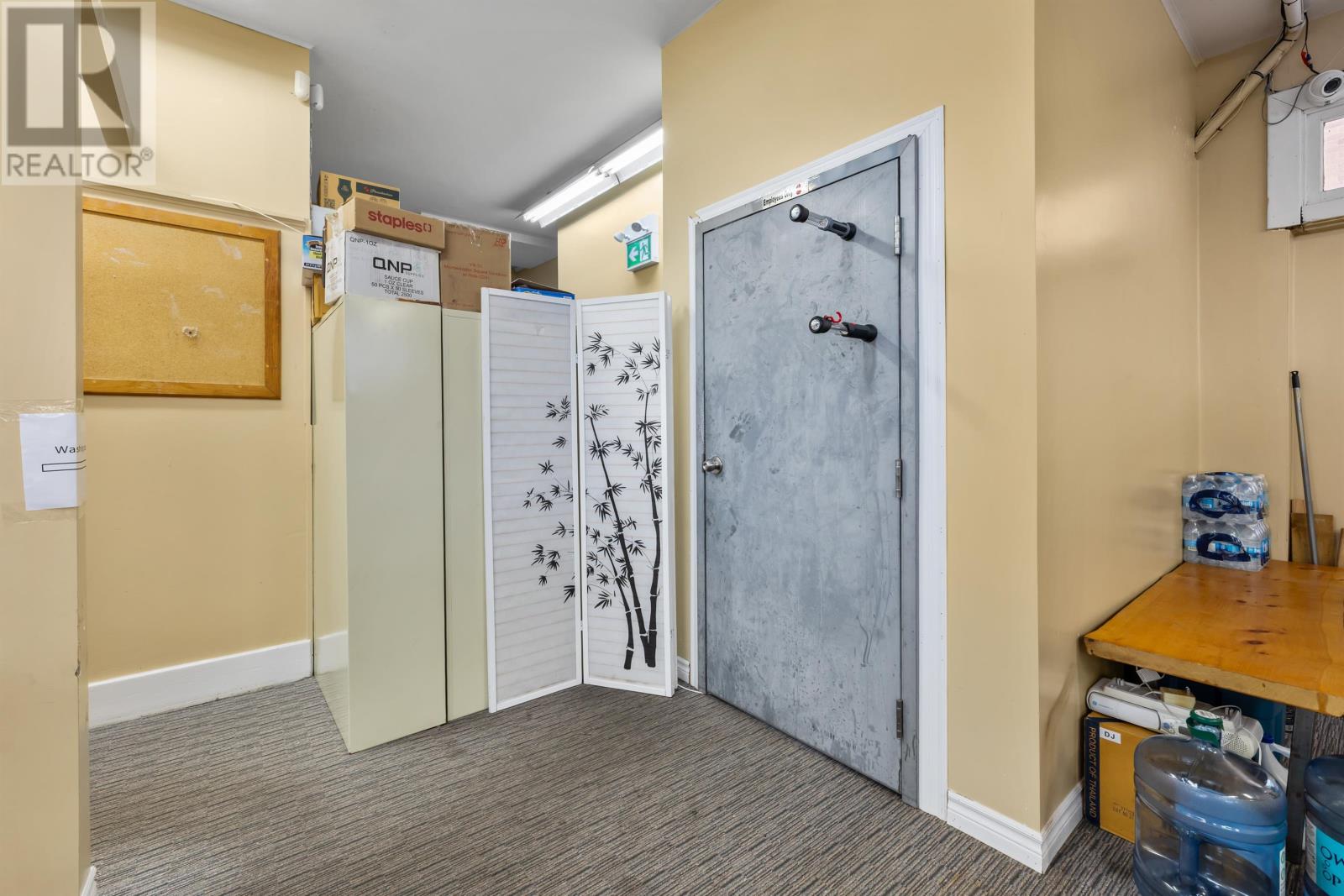 30 Spring Street Property Photo 27