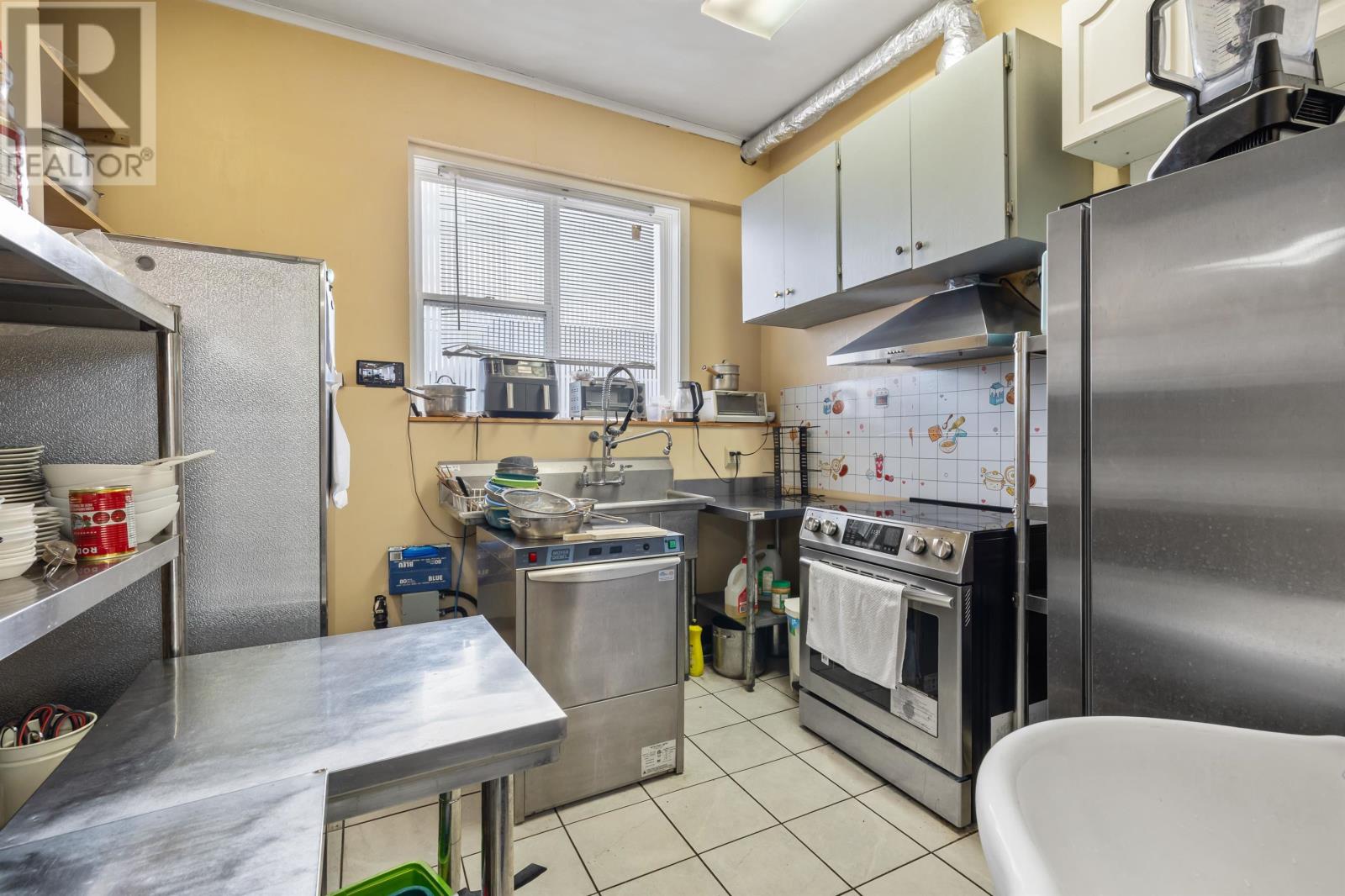 30 Spring Street Property Photo 34