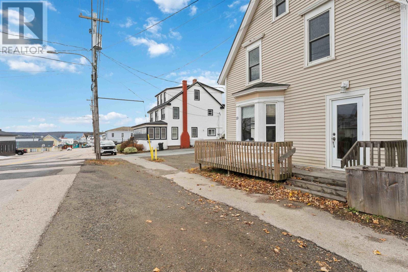 19 Birch Street Property Photo 3