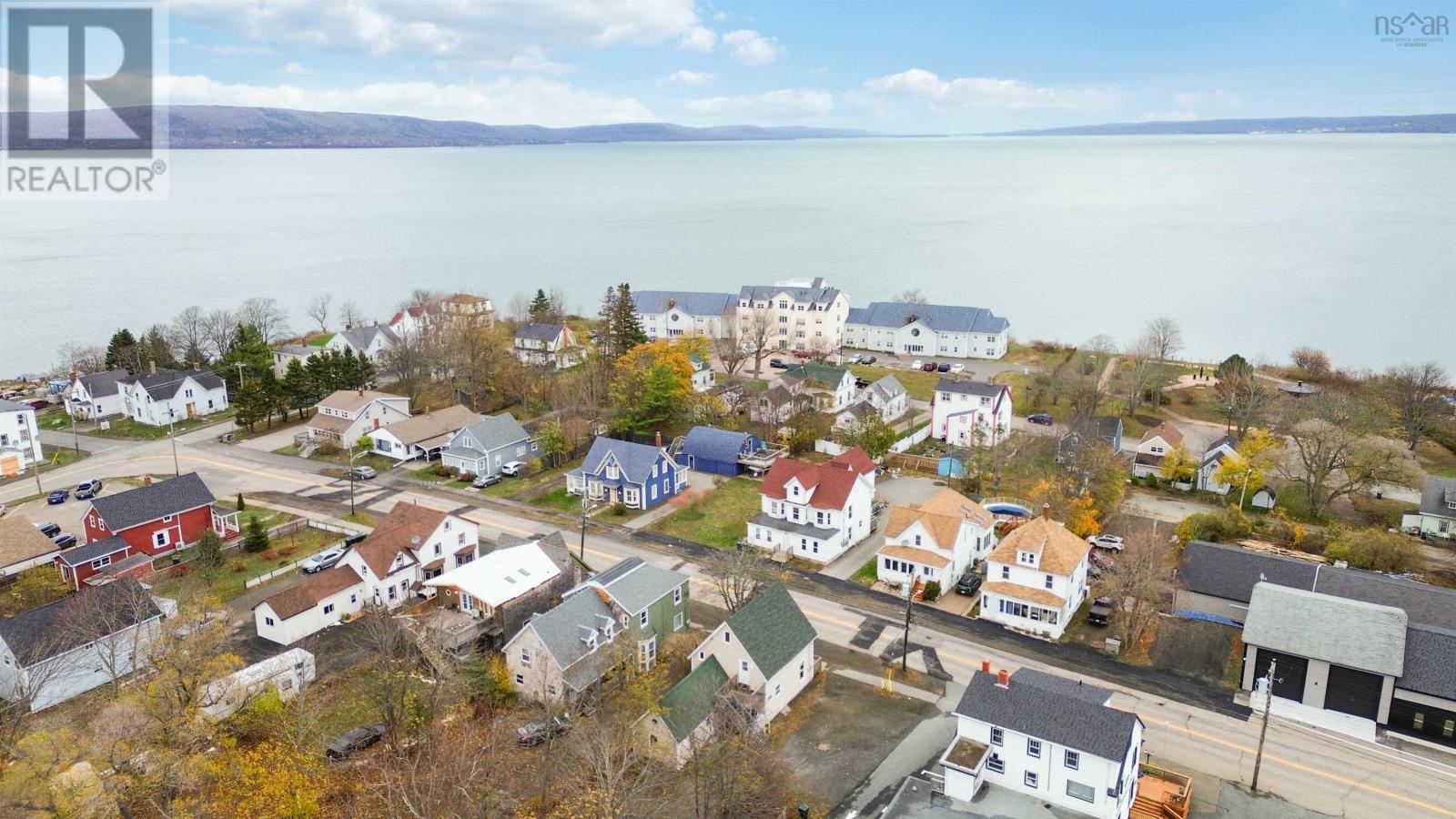 19 Birch Street Property Photo 40