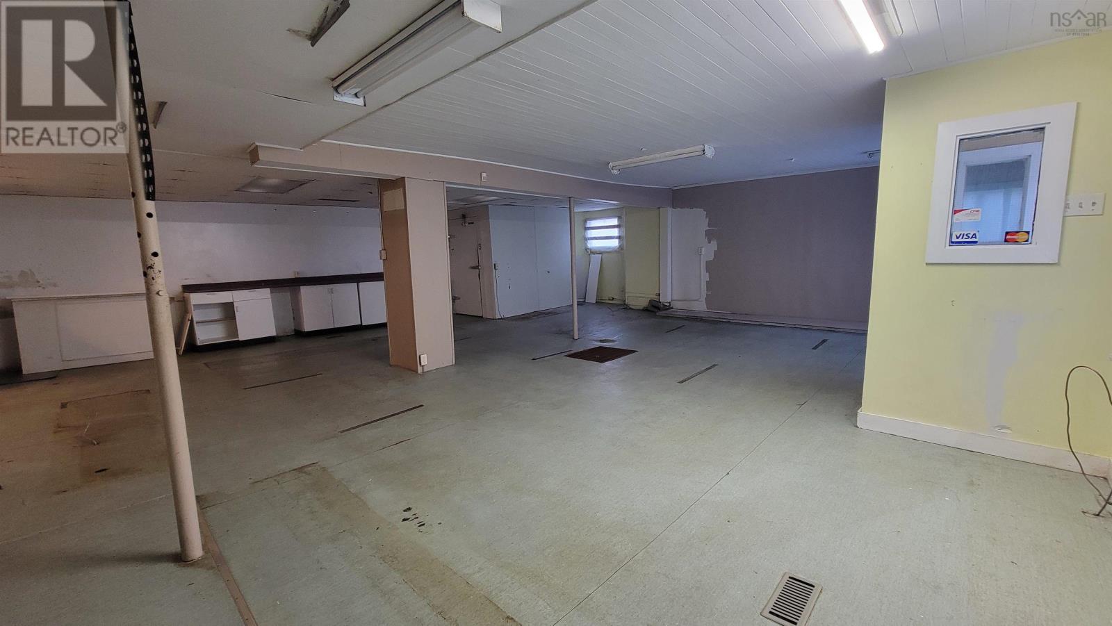 148 Main Street Property Photo 5