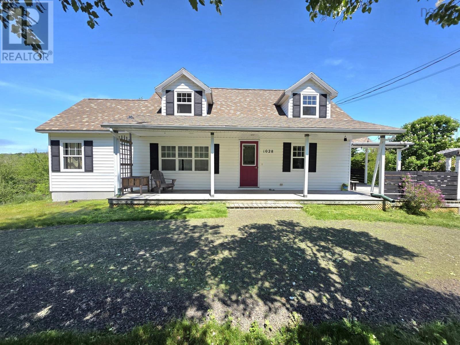 1028 Culloden Road Property Photo 1