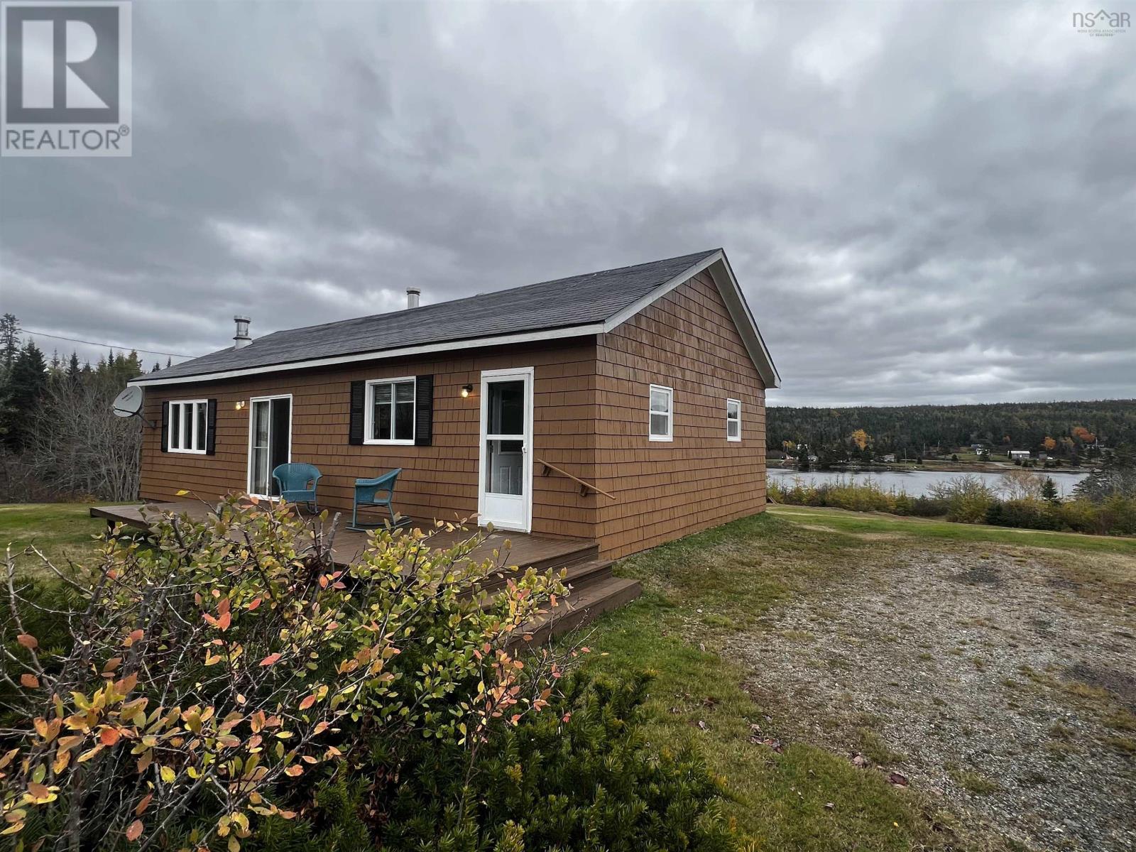 13611 316 Highway Property Photo 5