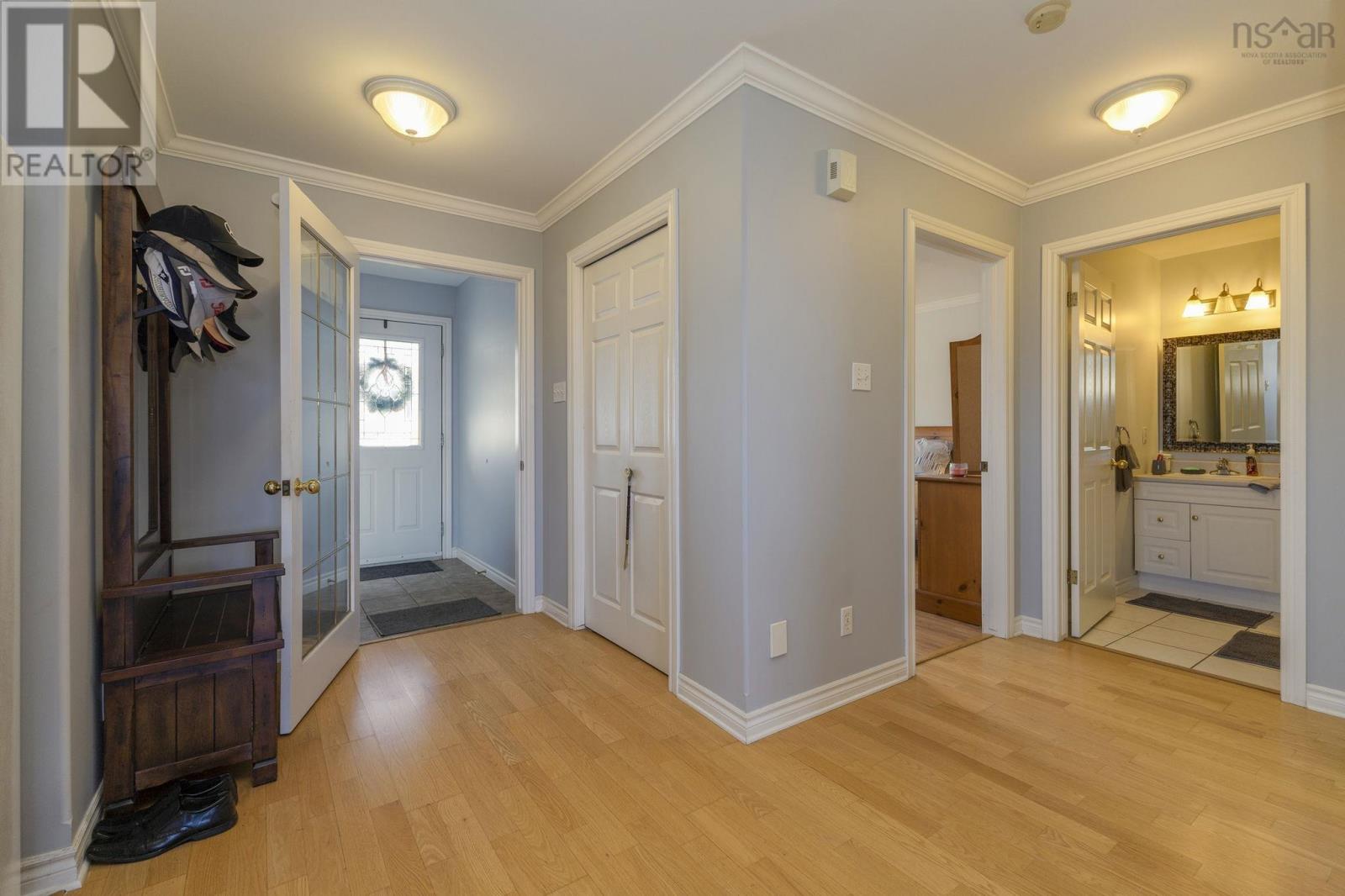 23 113 Simpson Road Property Photo 6