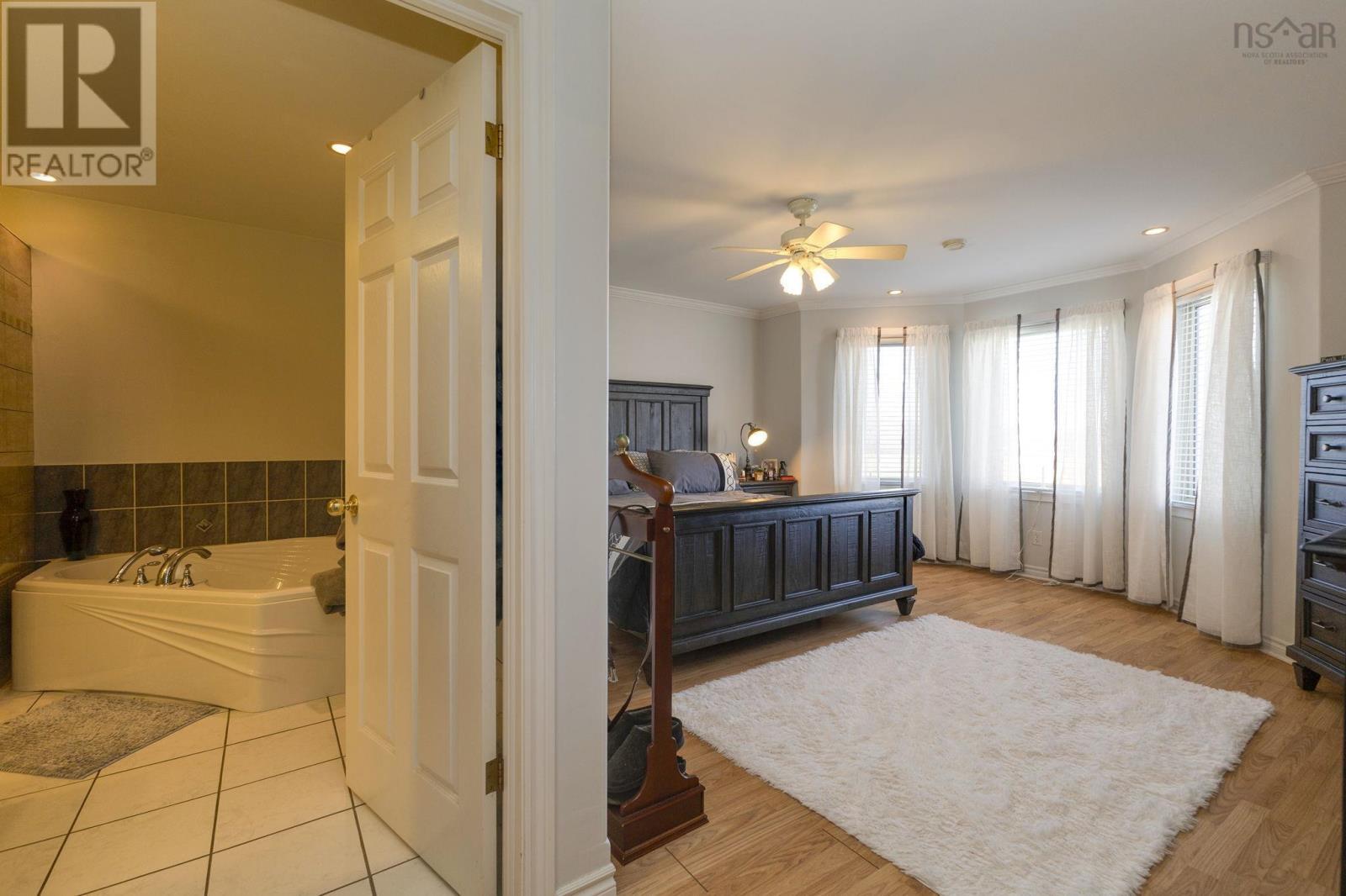 23 113 Simpson Road Property Photo 7