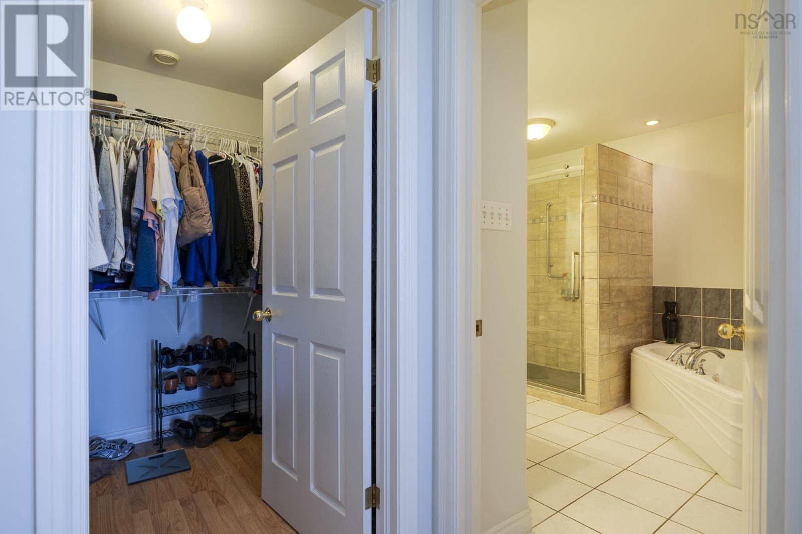 23 113 Simpson Road Property Photo 9