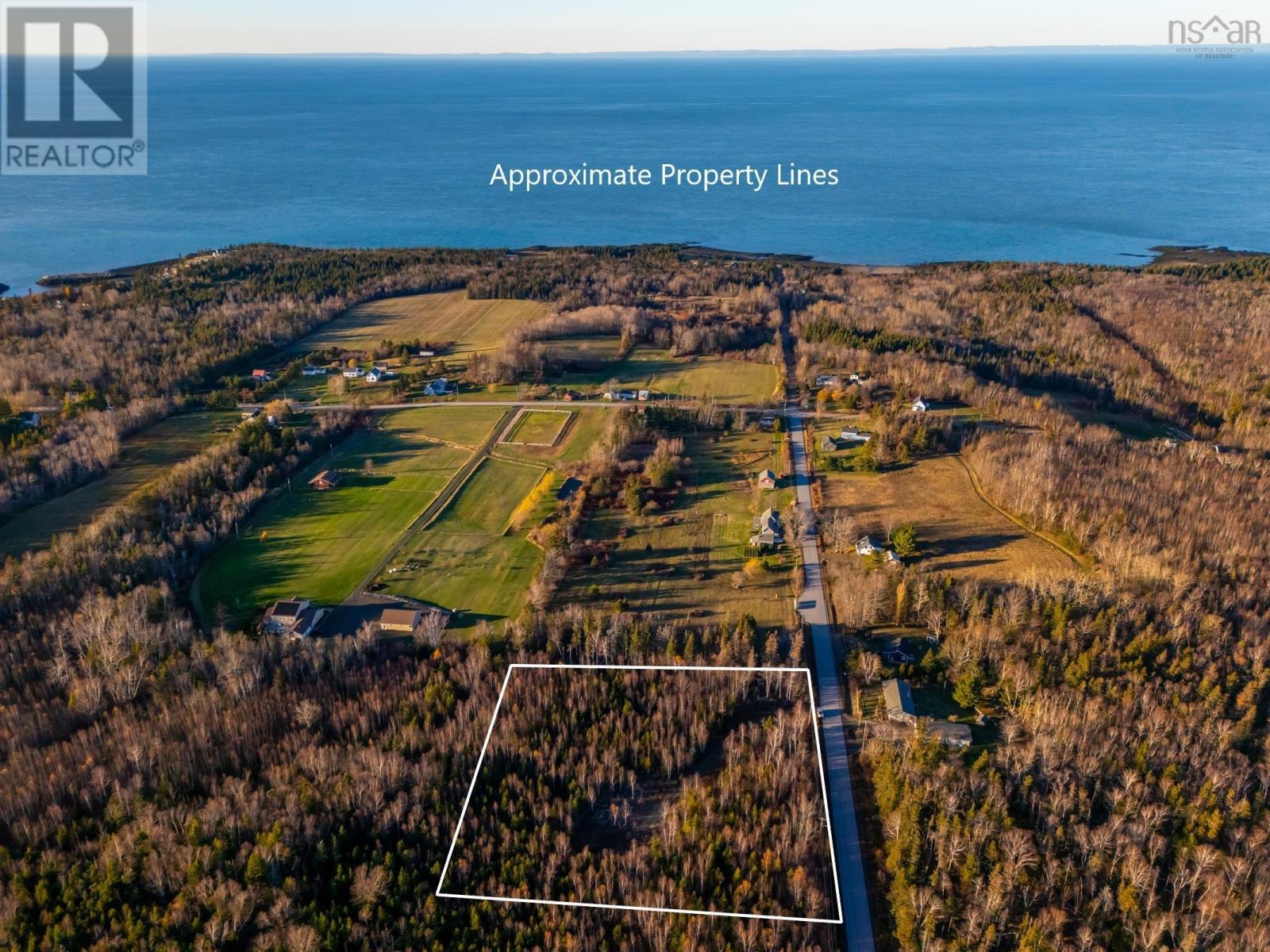 2023 Hampton Mountain Road Property Photo 1