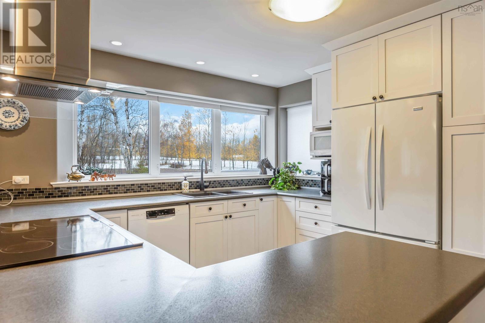 822 Cleveland Road Property Photo 4