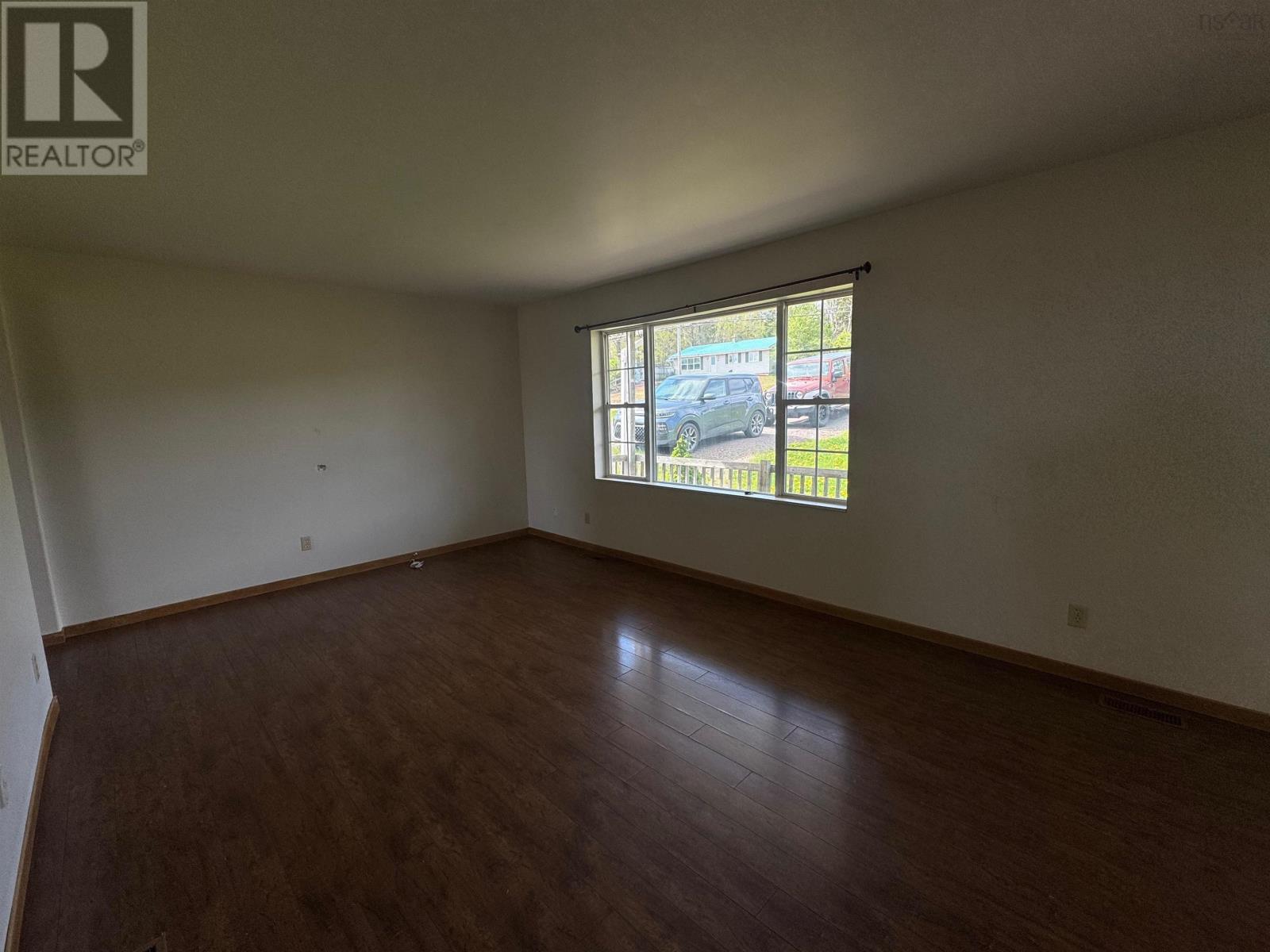 523/525 Truro Heights Road Property Photo 4