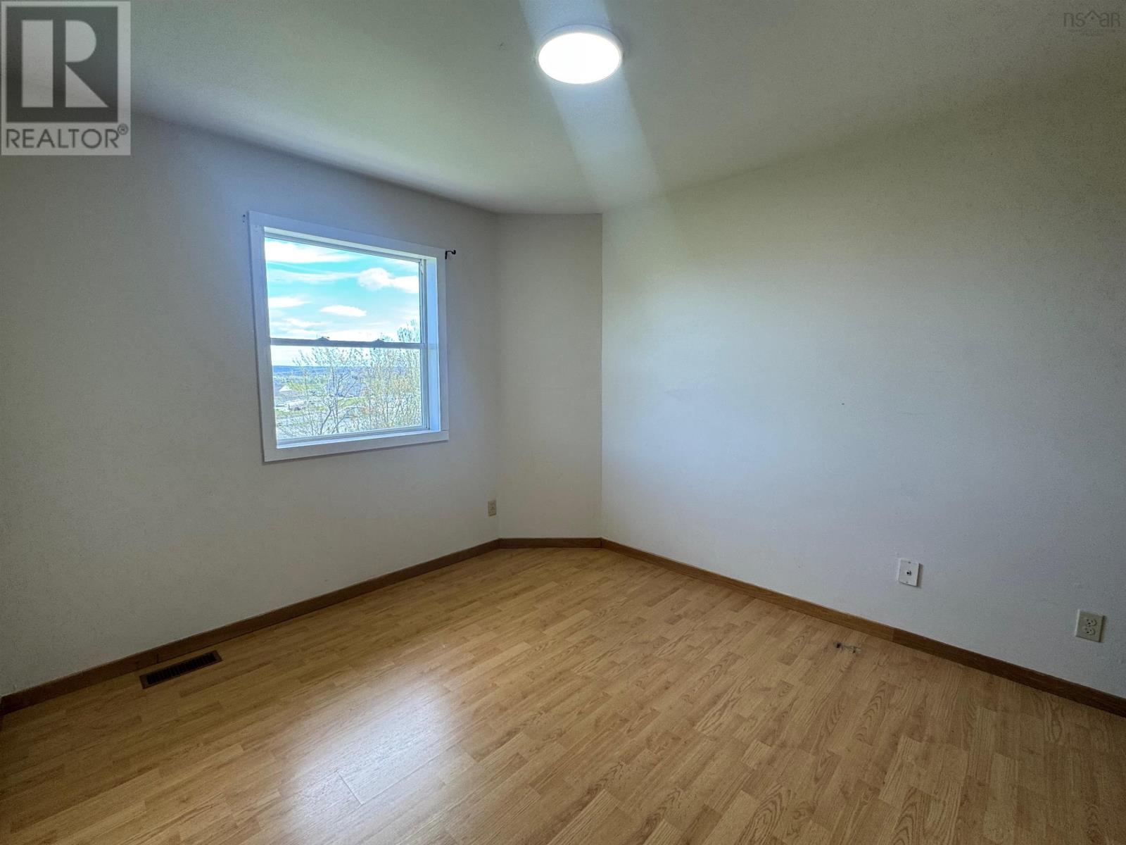 523/525 Truro Heights Road Property Photo 13