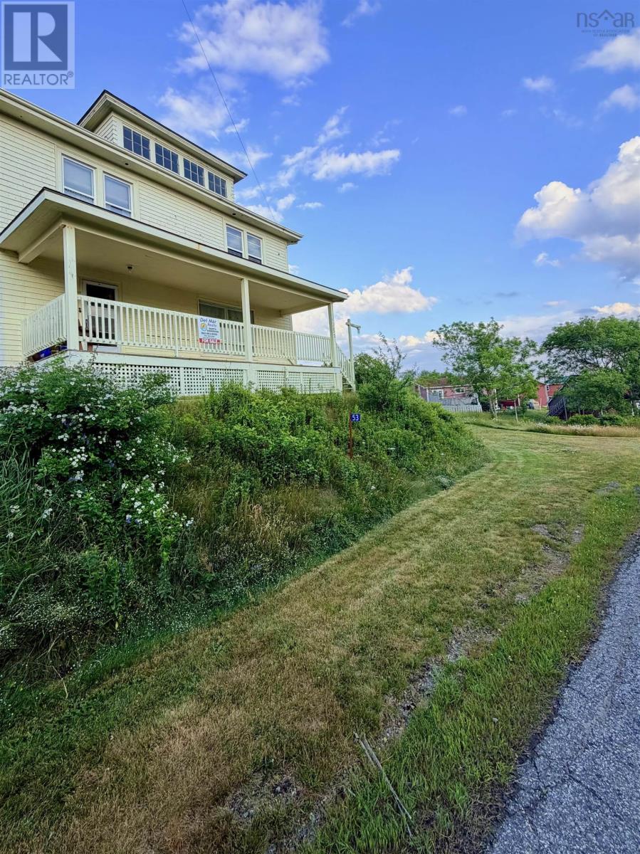 53 Carleton Terrace Property Photo 4