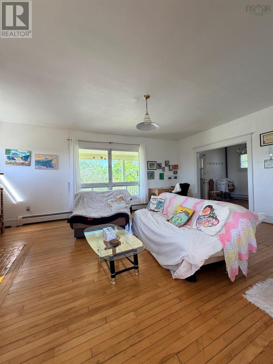 53 Carleton Terrace Property Photo 15