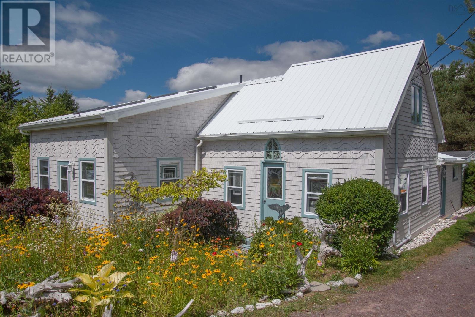 3067 320 Highway Property Photo 1