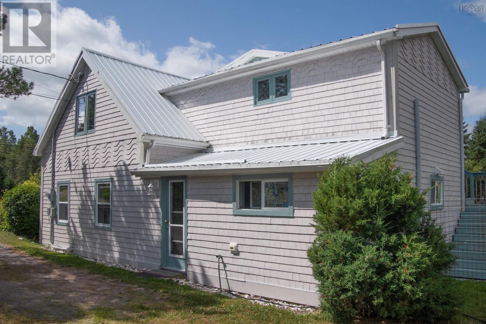 3067 320 Highway Property Photo 2