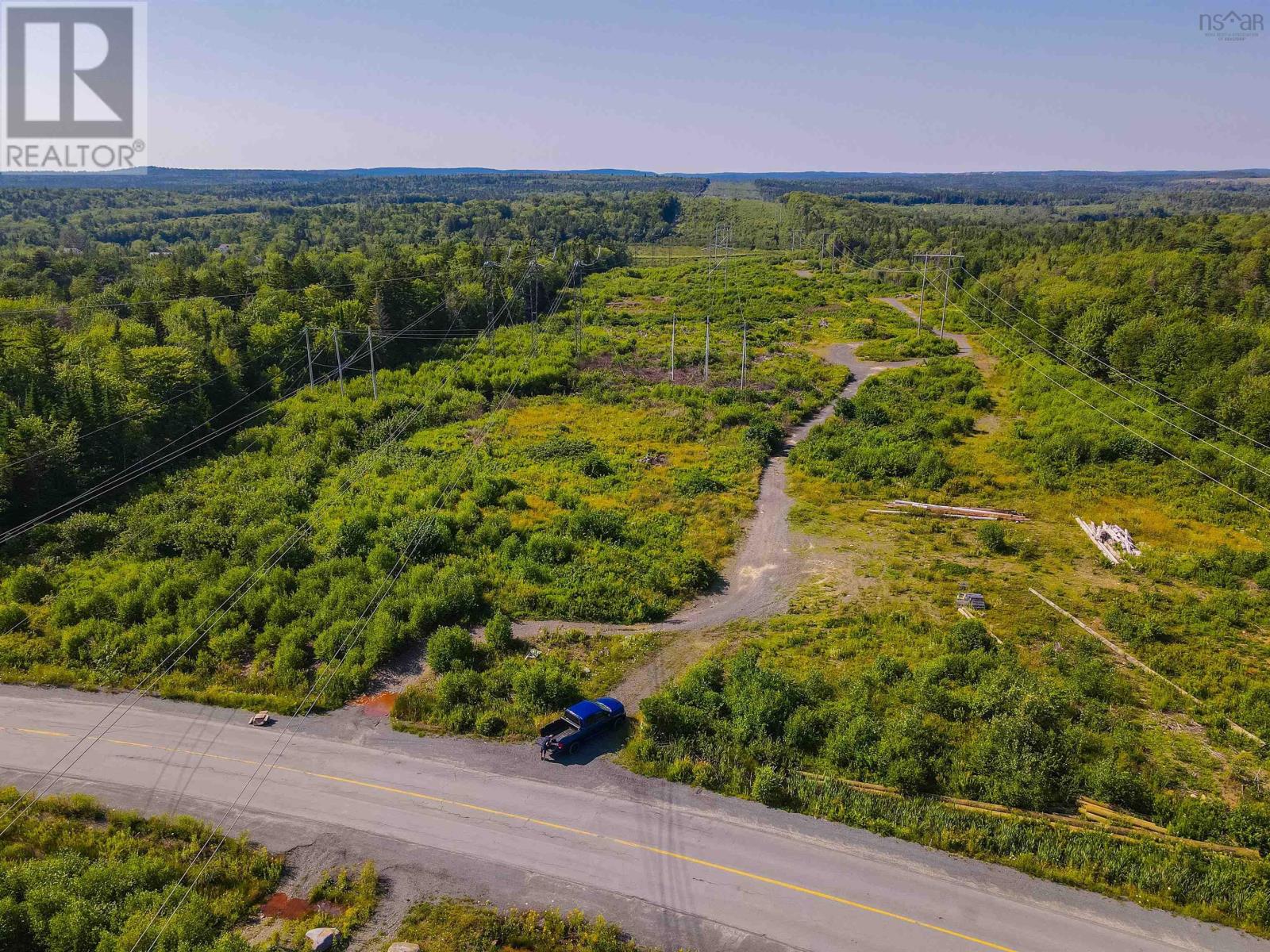 1484 White Hills Run Property Photo 3