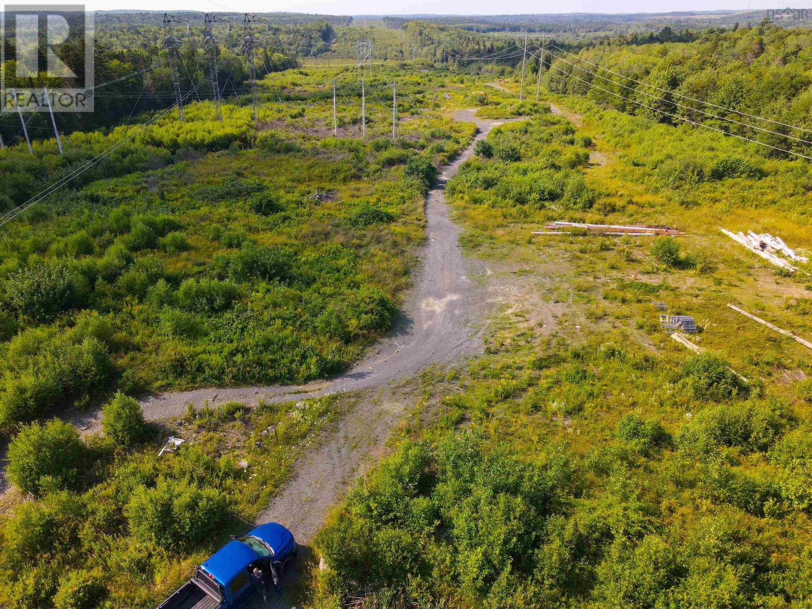 1484 White Hills Run Property Photo 4