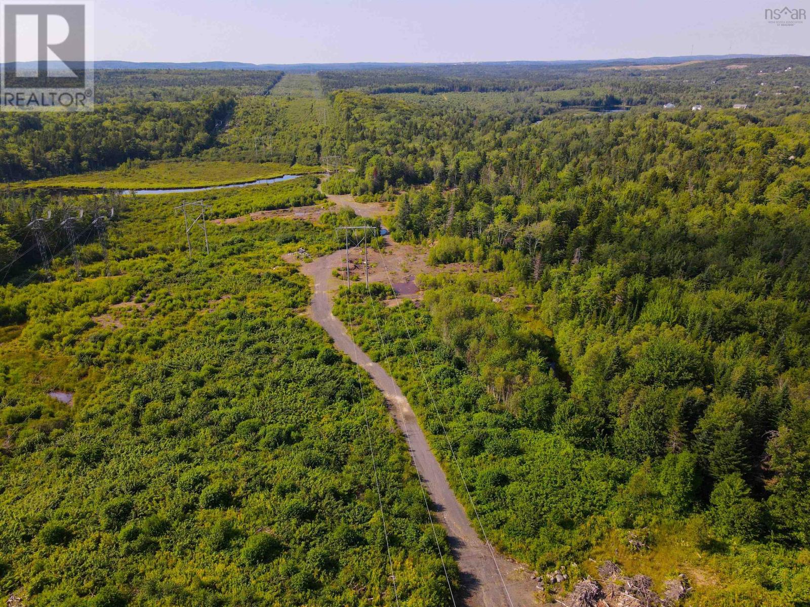 1484 White Hills Run Property Photo 5