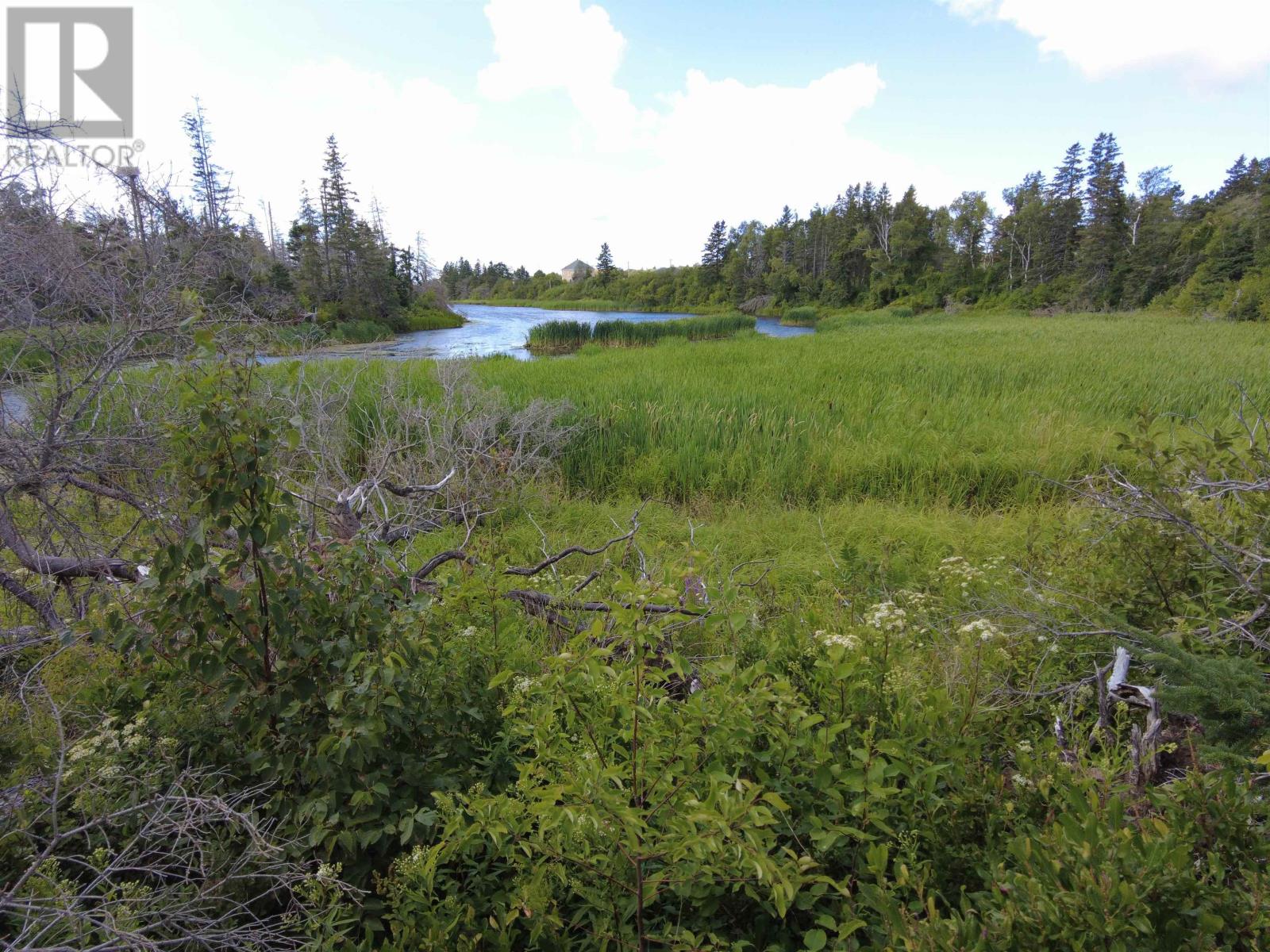 Acreage Rte 2 Property Photo 5