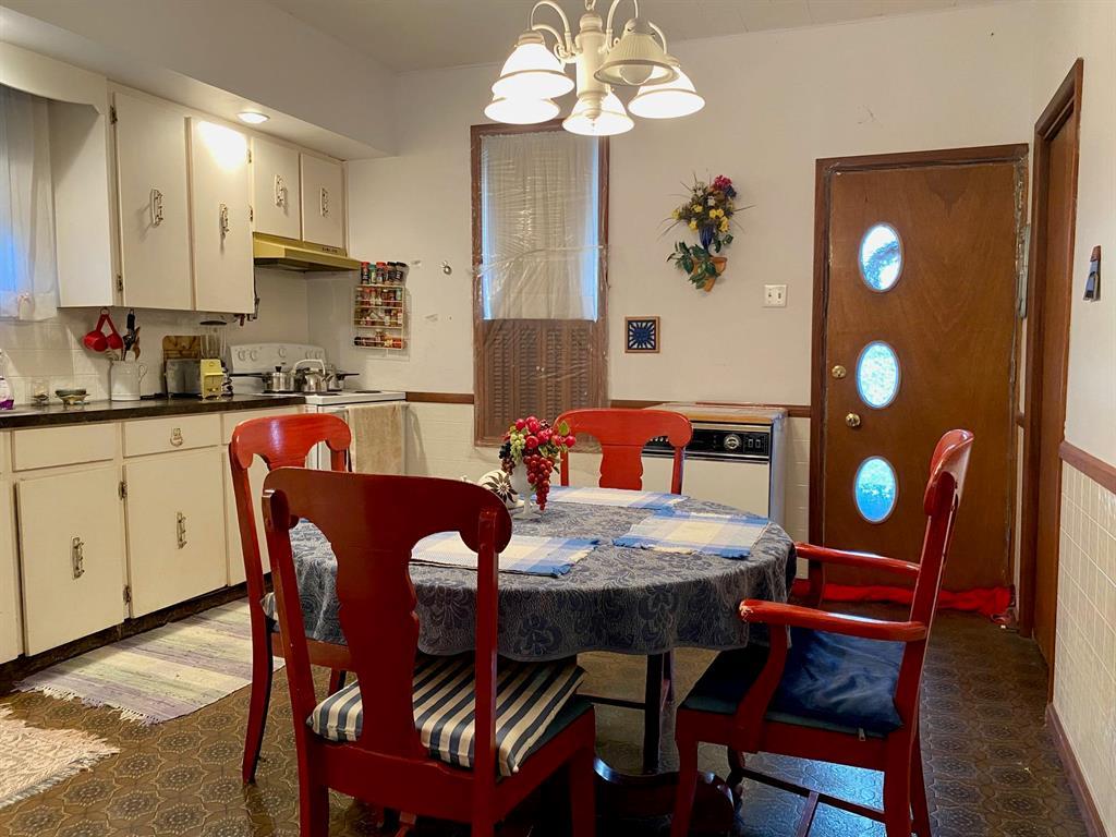 108 First Street Property Photo 7