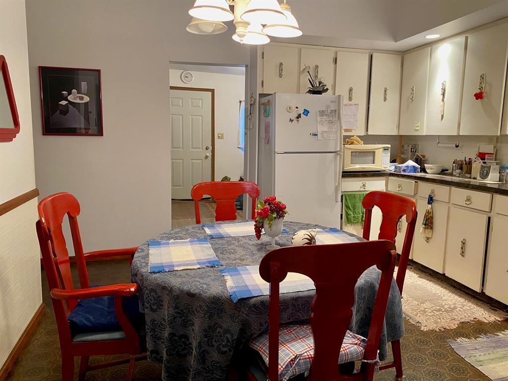108 First Street Property Photo 8