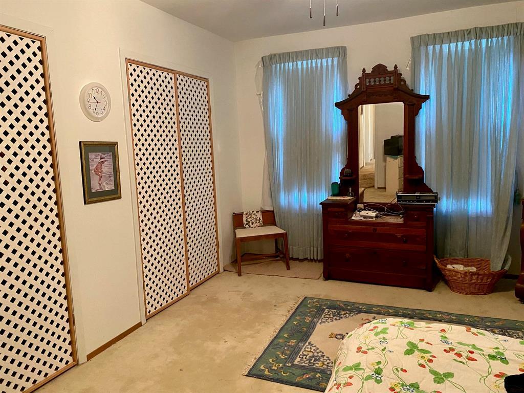 108 First Street Property Photo 11