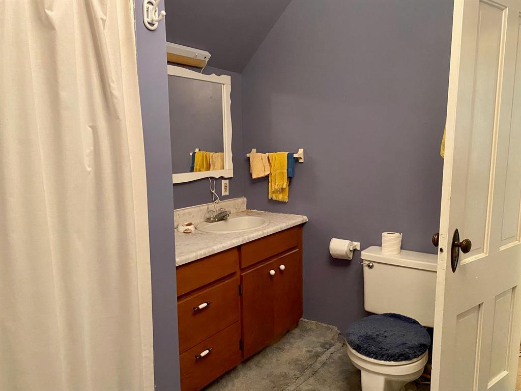 108 First Street Property Photo 16