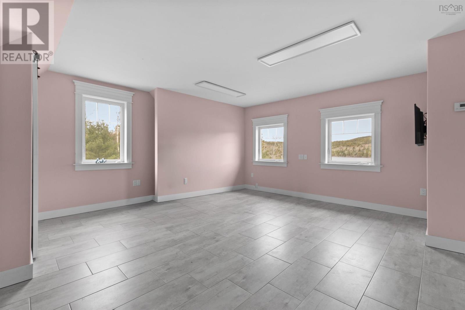 129 Champagne Lane Property Photo 37